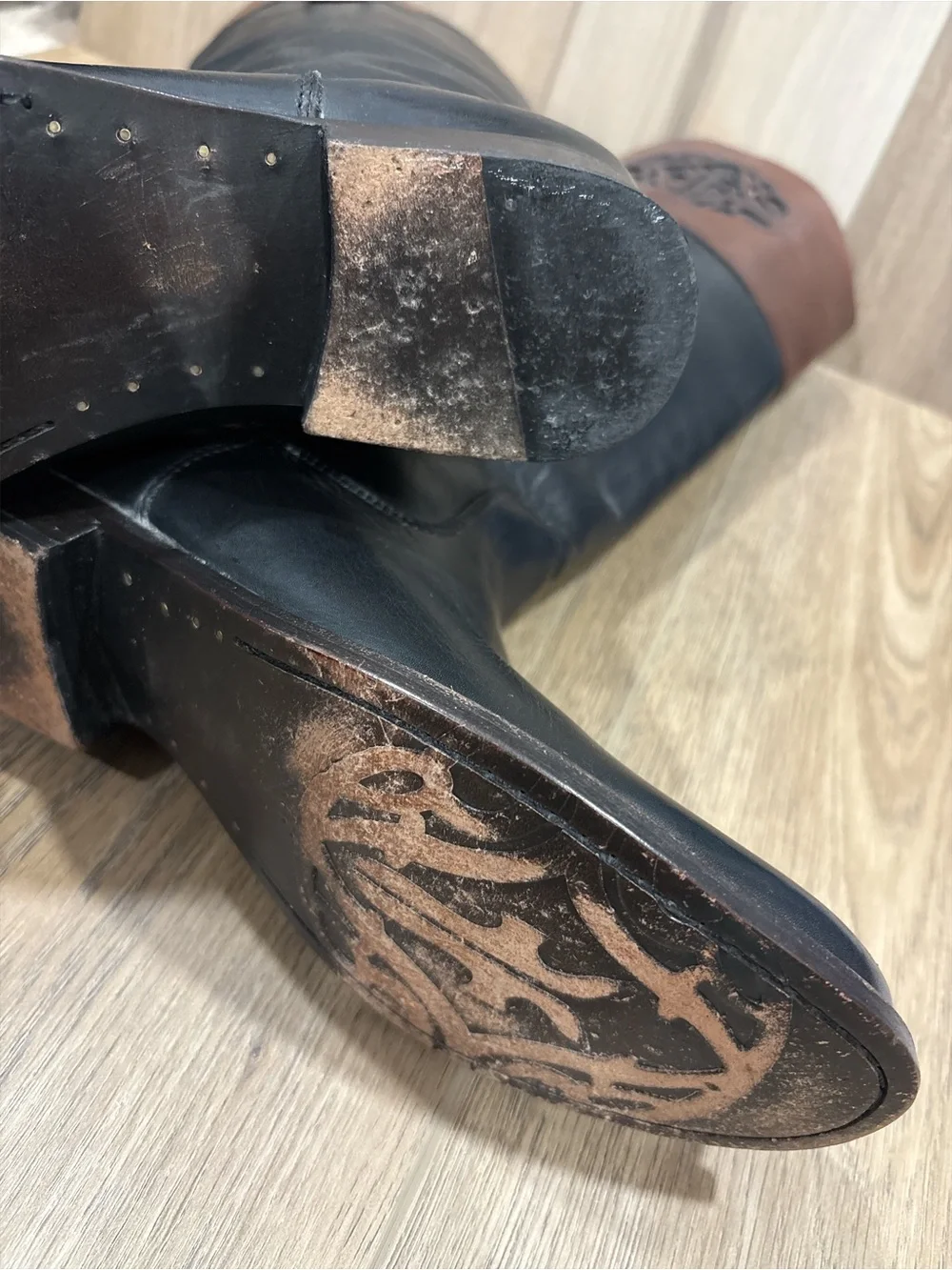Frye Melissa Two Tone Logo Black Brown Leather Pull-On English Riding Boots 8B